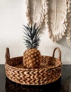 Balkony, tarasy czy patio to przestrzeń, która wiosną i latem. Wymarzona oaza. Aranżacje tarasów i balkonów z Monnarita