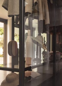 Mood-Design_Knoll_Garderoba_Tian 3 Szklana garderoba